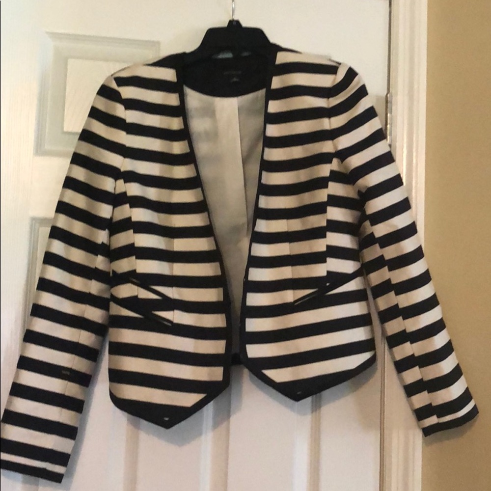 Black and cream Ann Taylor Blazer